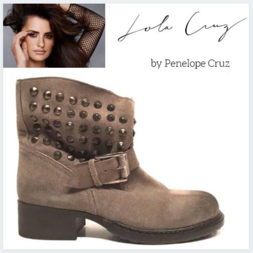 Lola Cruz Moto Boots suede studded NEW SIZE 37 EU / 6.5 US - BOHO